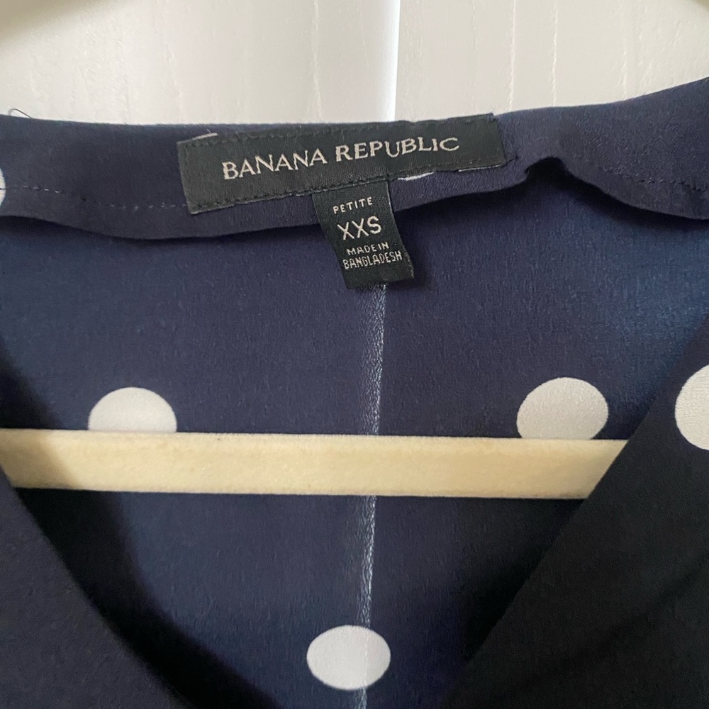 Banana Republic polka dot top